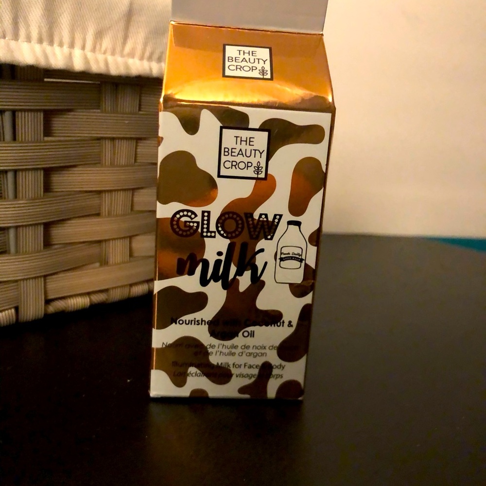 Glow Milk-Liquid Highlighter